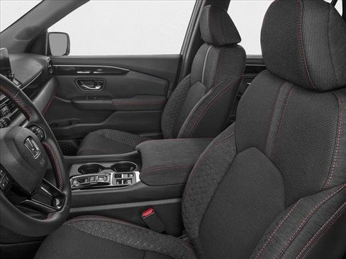 New 2025 Honda Pilot Sport image 6