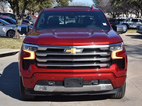 Used 2025 Chevrolet Silverado 1500 High Country w/ High Country Premium Package image 3