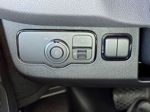 New 2025 Mercedes-Benz Sprinter 2500 image 30