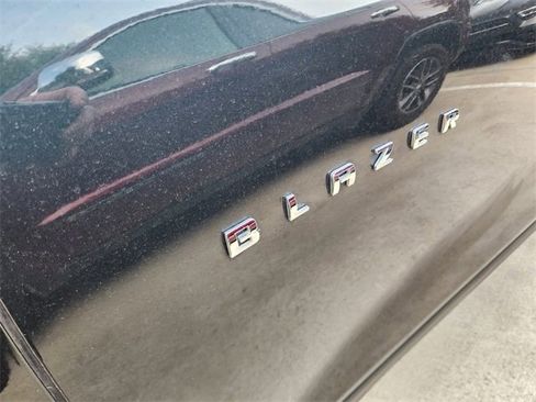 Used 2019 Chevrolet Blazer LT FWD image 10