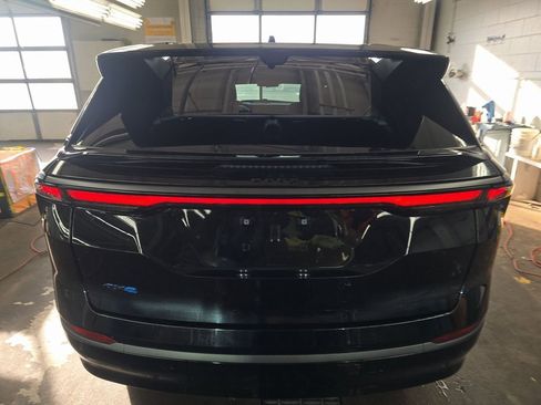 Used 2024 Jeep Wagoneer Launch Edition image 4