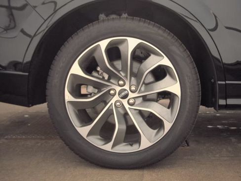 Used 2025 Lincoln Aviator AWD w/ Jet Appearance Package image 5