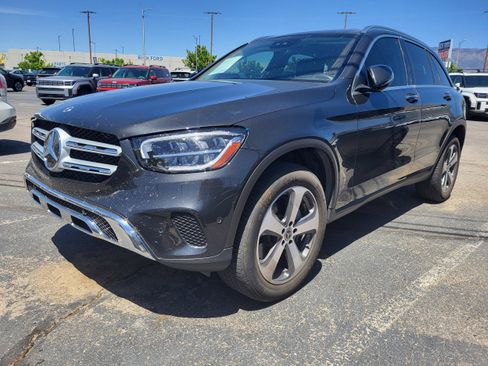 Used 2022 Mercedes-Benz GLC 300 4MATIC image 22