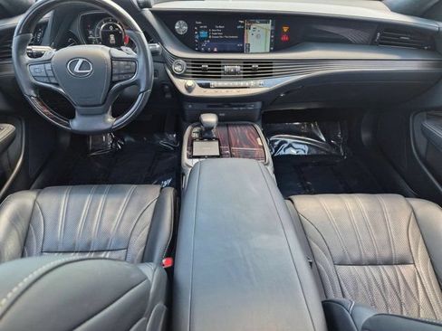 Used 2018 Lexus LS 500 AWD w/ Luxury Package image 12