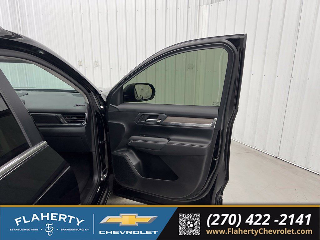 Used 2026 GMC Terrain Denali AWD/4WD image 14