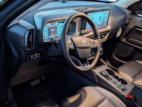 New 2025 Ford Bronco Sport Outer Banks image 3