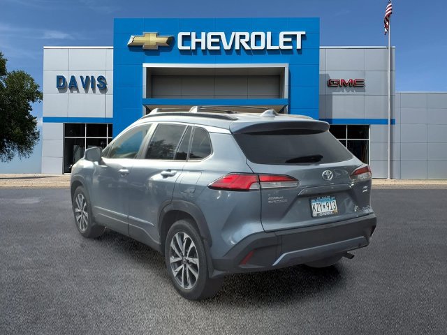 Used 2023 Toyota Corolla Cross XLE w/ Convenience Package AWD/4WD image 5
