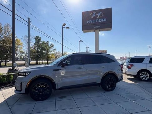 Used 2022 Kia Sorento SX image 5