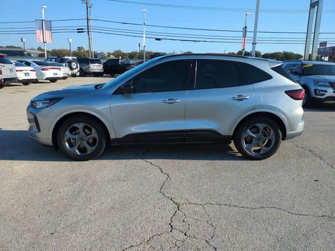 Used 2023 Ford Escape ST-Line image 5