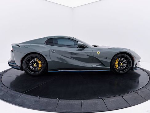 Used 2023 Ferrari 812 GTS RWD image 25