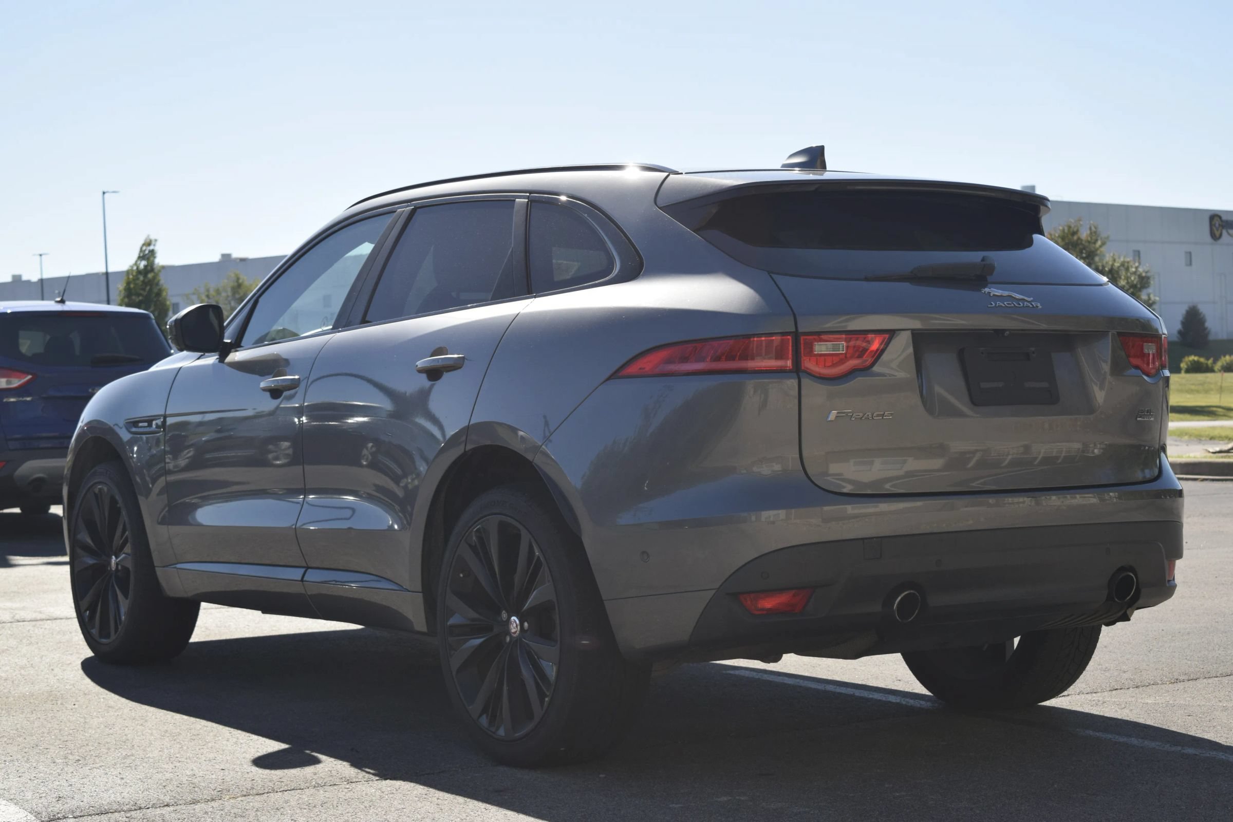 Used 2018 Jaguar F-PACE R-Sport AWD/4WD image 3