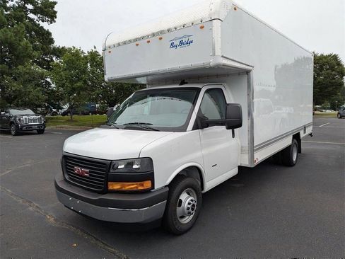 New 2025 GMC Savana 3500 Extended w/ Power Convenience Package RWD image 4