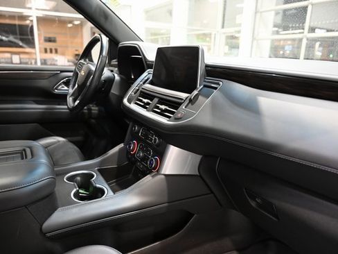 Used 2022 Chevrolet Tahoe LT w/ LT Signature Plus Package image 14