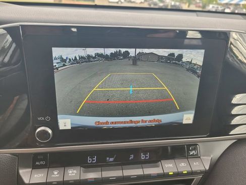 Used 2025 Toyota Camry LE FWD image 21