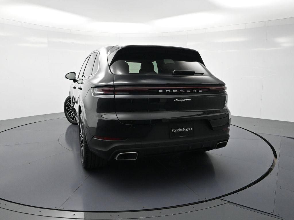 Certified 2026 Porsche Cayenne AWD/4WD image 27