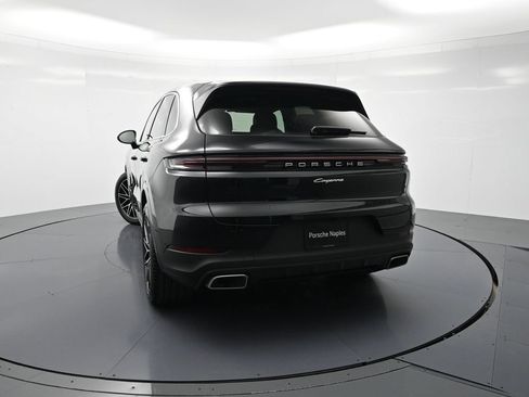 Certified 2026 Porsche Cayenne AWD/4WD image 27