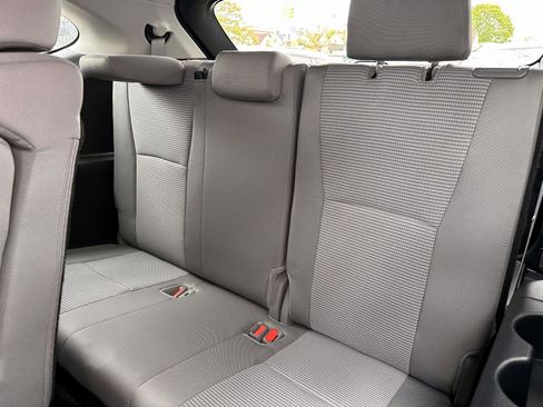 Certified 2024 Toyota Highlander LE AWD/4WD image 15