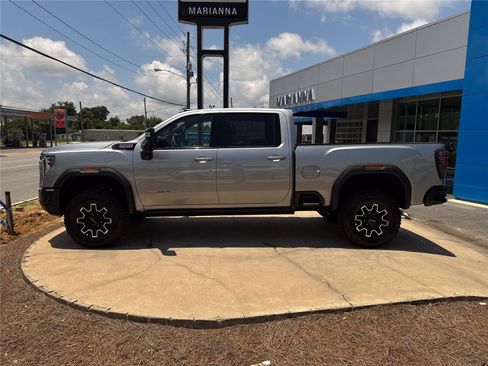 New 2026 GMC Sierra 2500 AT4X AWD/4WD image 7
