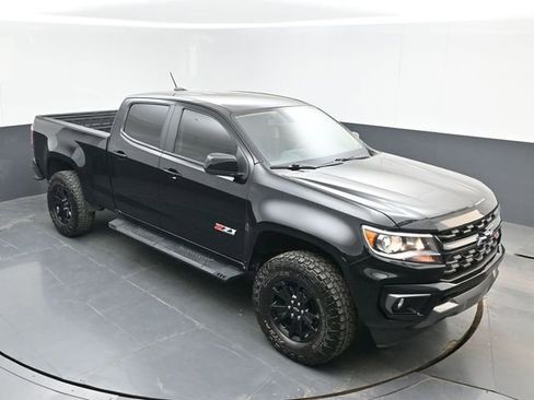 Used 2022 Chevrolet Colorado Z71 w/ Trail Boss Package AWD/4WD image 31