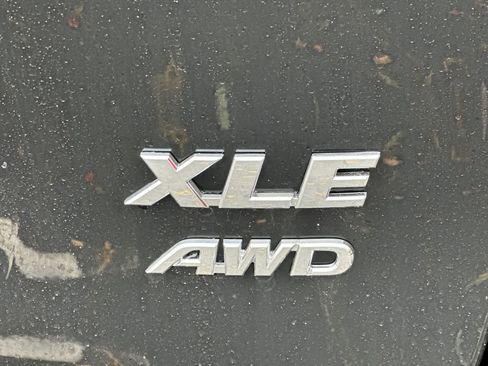 Used 2025 Toyota RAV4 XLE image 26