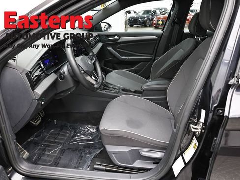 Used 2025 Volkswagen Jetta Sport FWD image 14