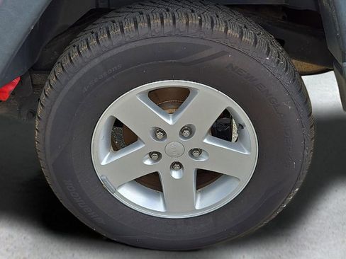 Used 2015 Jeep Wrangler Unlimited Sport w/ Quick Order Package 24S image 9