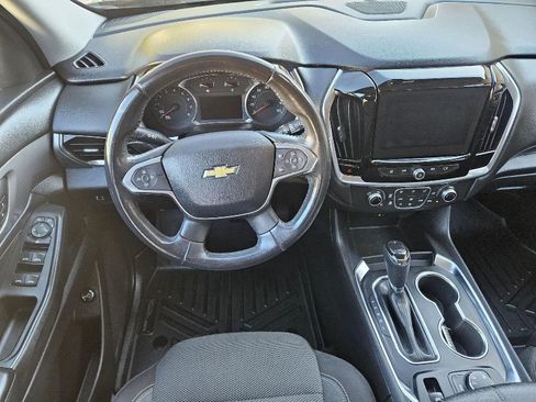 Used 2018 Chevrolet Traverse LT AWD/4WD image 12