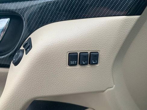 Used 2019 Nissan Rogue SL w/ Premium Package image 22