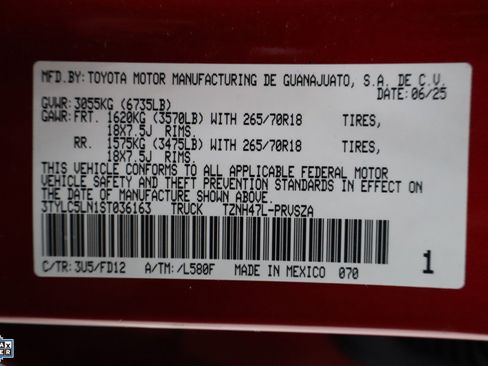 Used 2025 Toyota Tacoma TRD Off-Road AWD/4WD image 32