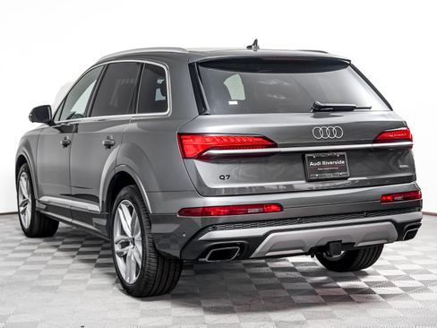 Certified 2025 Audi Q7 2.0T Premium Plus w/ Premium Plus Package AWD/4WD image 2