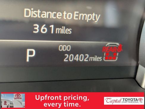 Used 2025 Toyota Highlander XLE AWD/4WD image 18