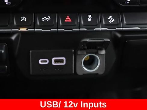 Used 2019 Chevrolet Silverado 1500 RST w/ Convenience Package AWD/4WD image 24