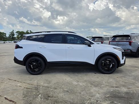 New 2026 Kia Sportage X-Line w/ X-Line Premium Package AWD/4WD image 9