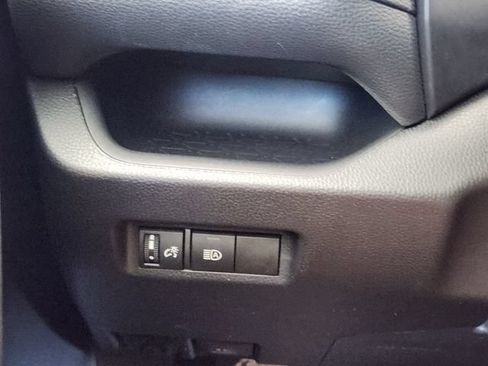 Used 2025 Toyota RAV4 XLE FWD image 23