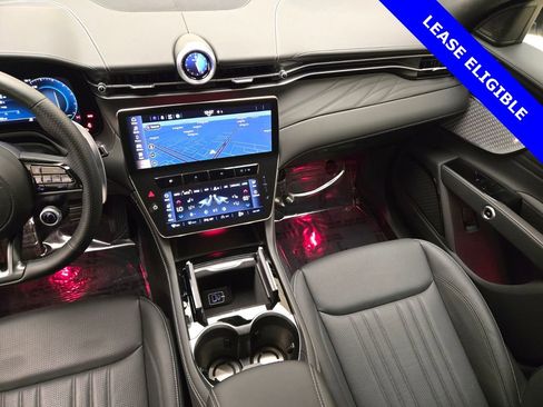 Used 2025 Maserati Grecale Modena image 23