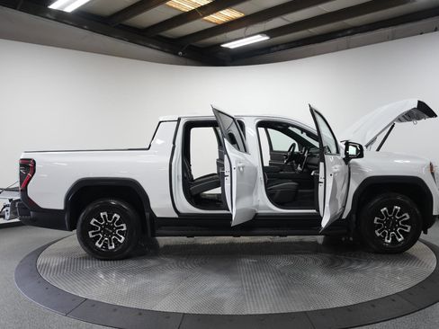 New 2026 GMC Sierra EV Elevation image 10