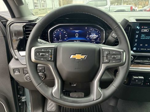 Used 2025 Chevrolet Silverado 1500 LT image 10