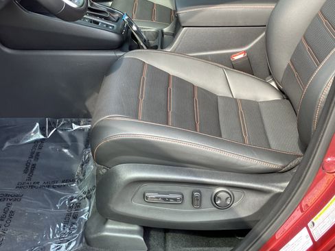 Used 2025 Honda CR-V Sport-L image 17