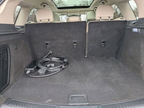 Used 2025 Lincoln Corsair Grand Touring w/ Towing Package AWD/4WD image 22