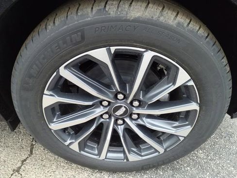 New 2025 Cadillac Lyriq Sport image 12