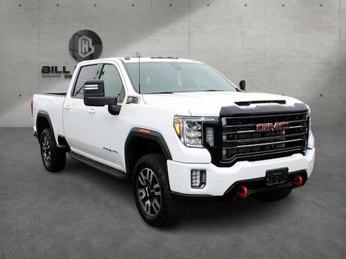 Used 2021 GMC Sierra 2500 AT4 w/ AT4 Premium Plus Package image 3