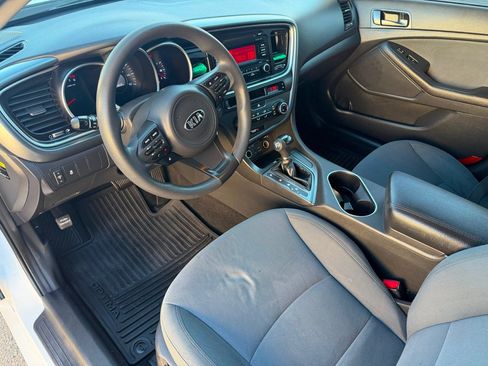 Used 2015 Kia Optima LX FWD image 9
