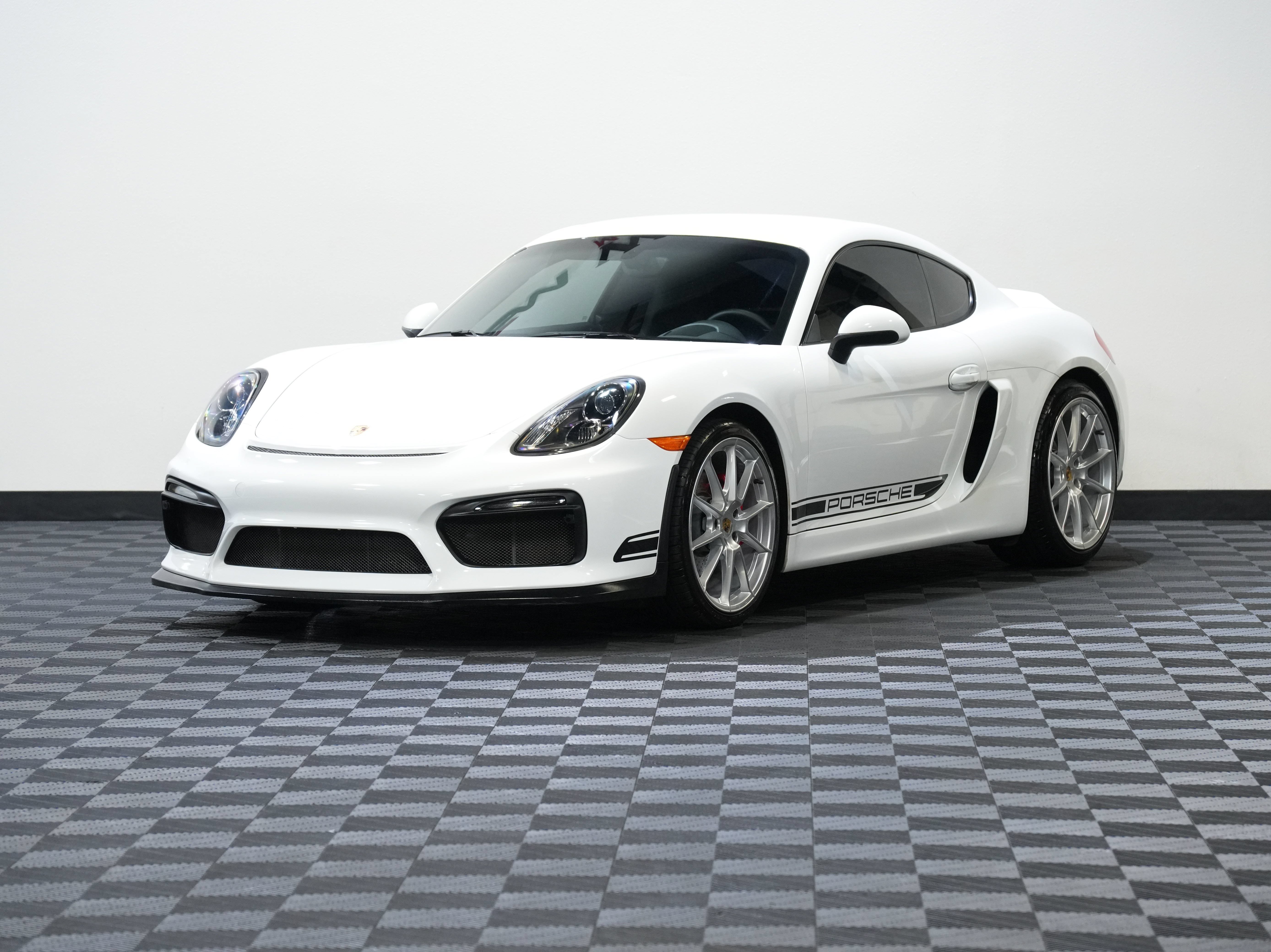 Used 2014 Porsche Cayman S RWD image 3