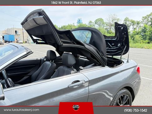 Used 2020 BMW 230i xDrive Convertible AWD/4WD image 32
