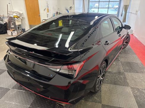 Used 2022 Hyundai Elantra N image 10