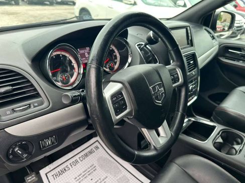 Used 2018 Dodge Grand Caravan GT FWD image 14