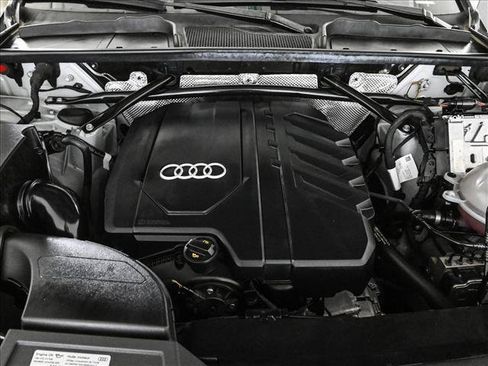 Used 2023 Audi Q5 2.0T Premium Plus w/ Premium Plus Package AWD/4WD image 24