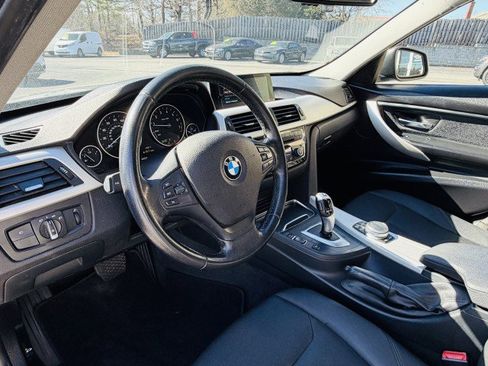 Used 2017 BMW 320i xDrive Sedan image 10