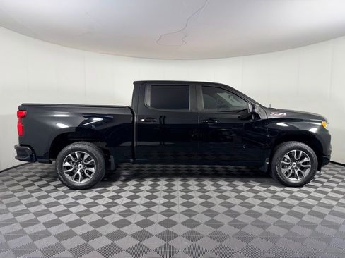 Used 2023 Chevrolet Silverado 1500 RST w/ Z71 Off-Road Package image 3