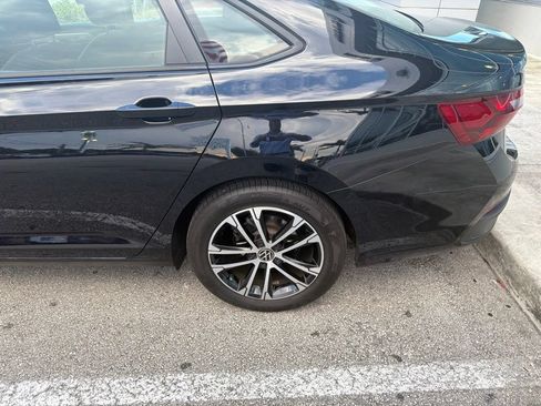 Used 2025 Volkswagen Jetta Sport FWD image 5
